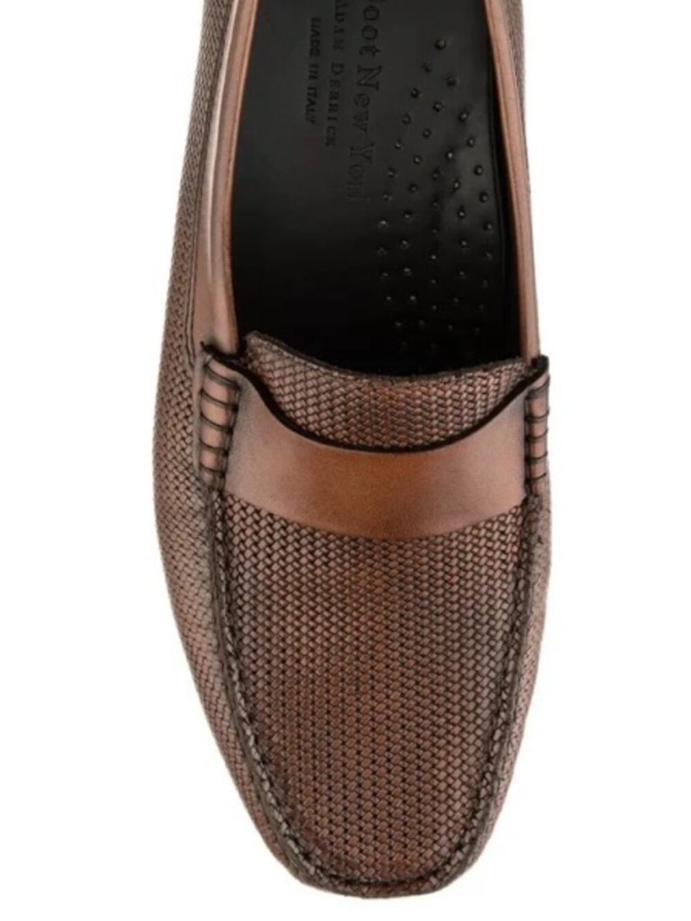 NWOT Men's To Boot Magnus Burnished Tan Embossed Driving Loafer. Size 9.5